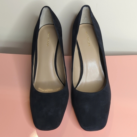 Ann Taylor Suede Leather Square Toe Block Heel Pumps Black Size 9.5 - Picture 8 of 11